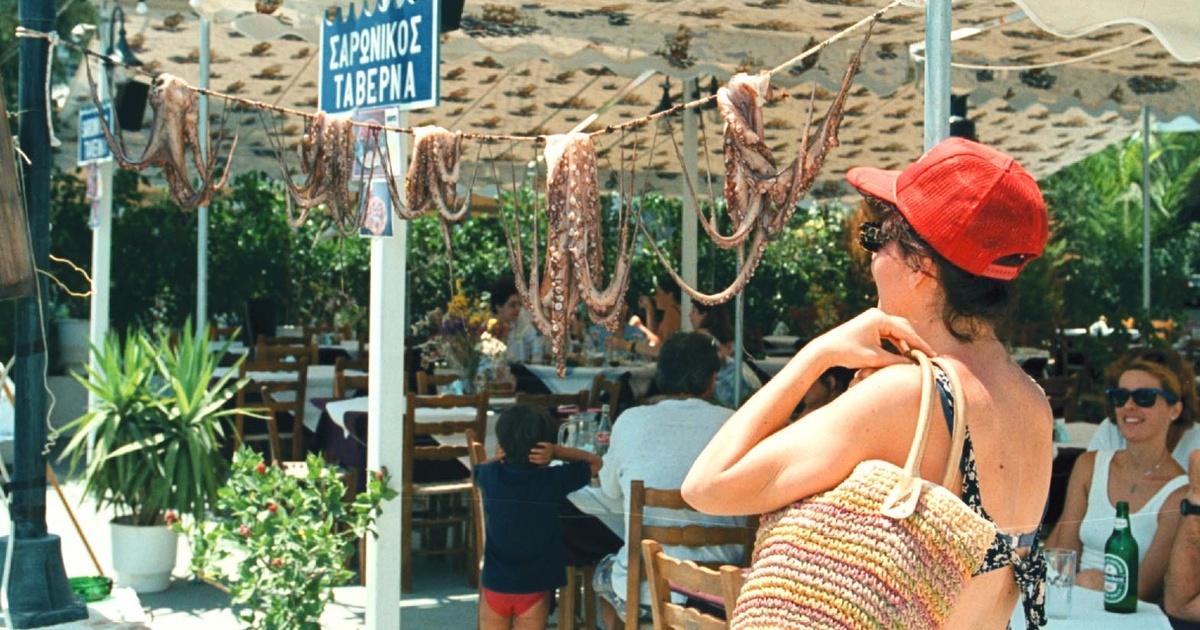2 αποδείξεις από το «Βρώμικο '89»: Πόσες δραχμές θέλαμε για ένα τραπέζι στις διακοπές και μπεργκεράκι;