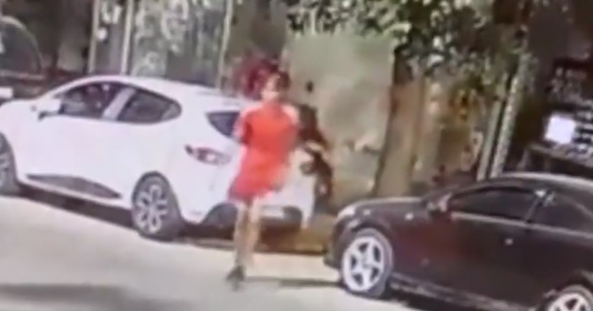 Βίντεο με τον 28χρονο να βγαίνει από το γραφείο μετά τη δολοφονία Γεωργίου με το λάπτοπ του στο χέρι