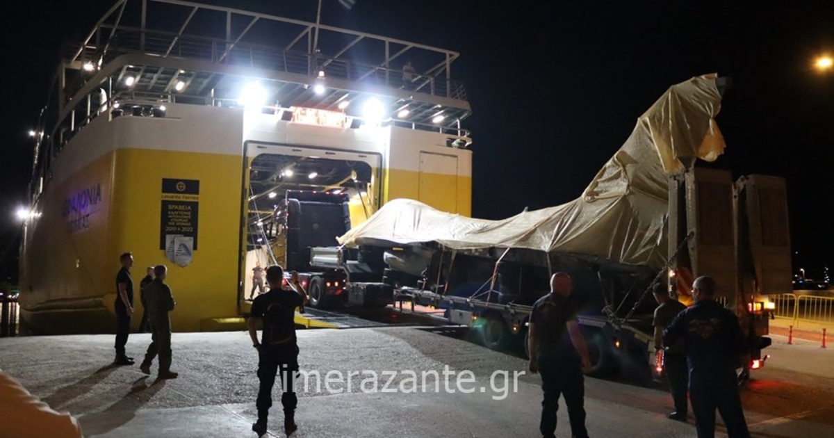 Ζάκυνθος: Αναχώρησε με πλοίο το F-16 που είχε κάνει αναγκαστική προσγείωση