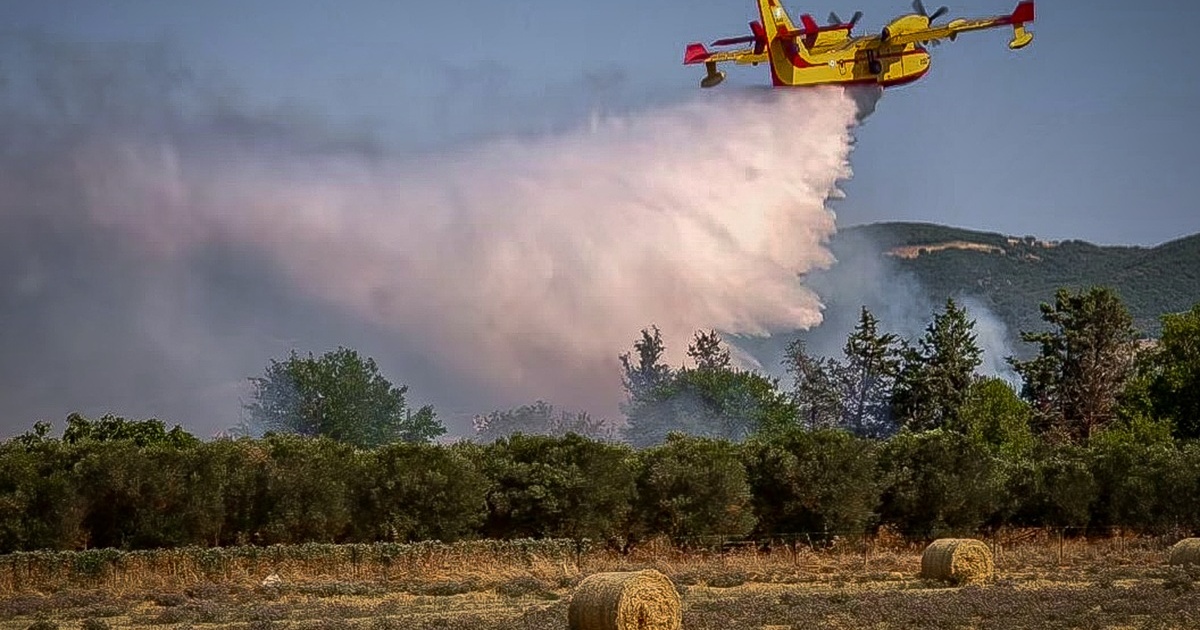 Κόκκινος συναγερμός για φωτιές και καύσωνα την Τετάρτη: Γιατί είναι «η πιο επικίνδυνη μέρα του καλοκαιριού»