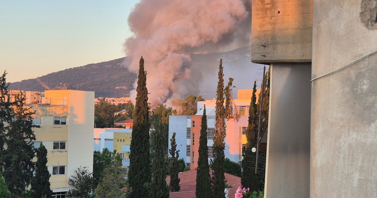 Φωτιά τώρα στο θέατρο Μπάντμιντον στο Γουδή - Ήχησε το 112