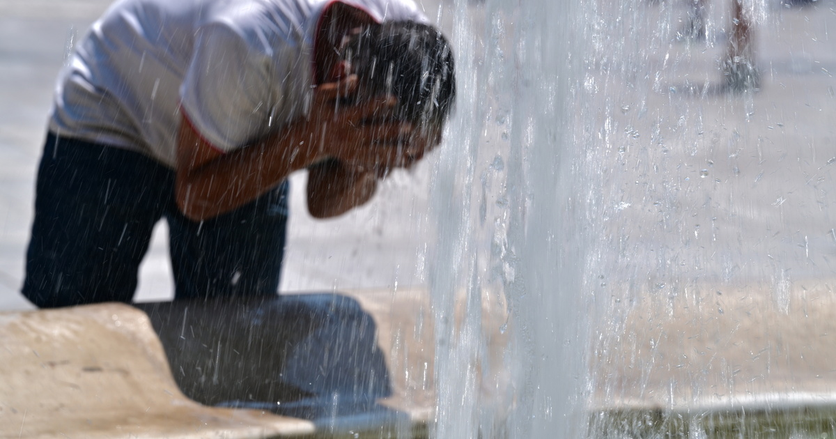 «Καμίνι» η χώρα μέχρι την Τετάρτη: Ζεστές νύχτες και αυξημένη δυσφορία - Οι περιοχές που θα «ψηθούν»