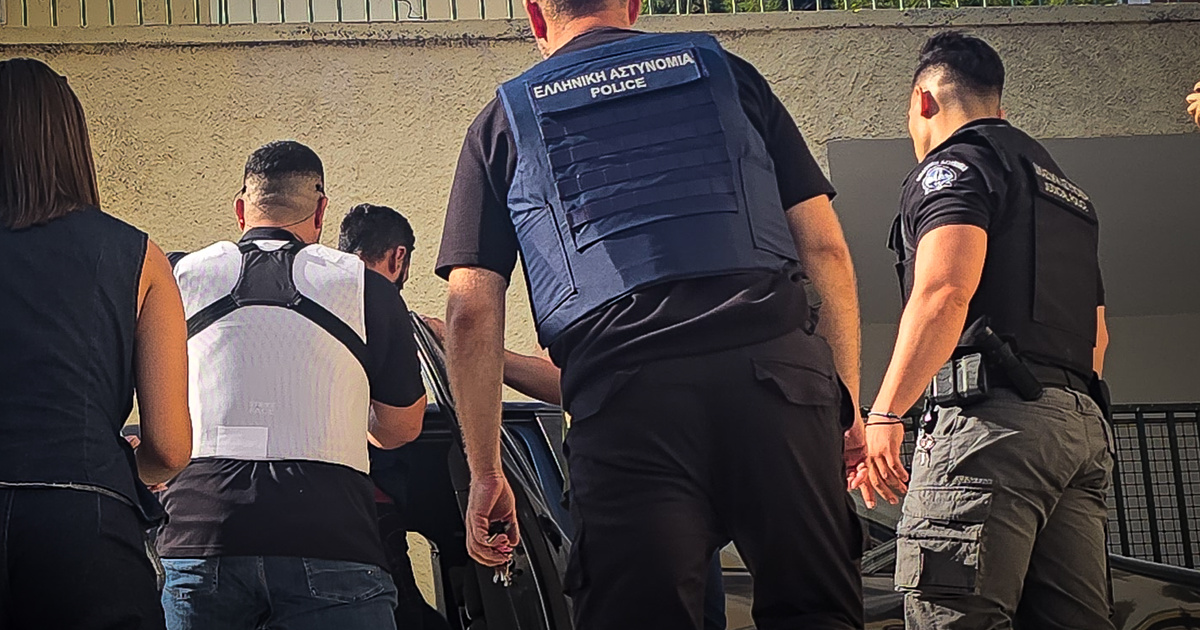 Σύρος: Δίωξη για θανατηφόρα σωματική βλάβη στον 41χρονο – Συνέργεια στην πράξη για τη σύζυγό του