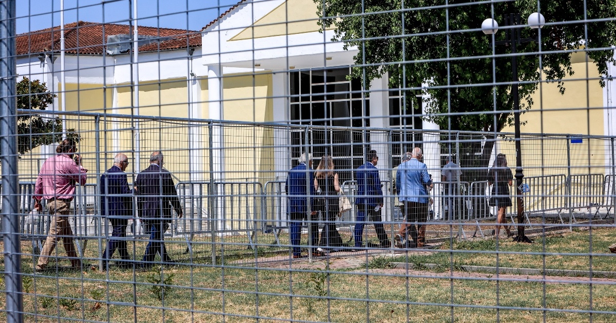 Δίκη Τεμπών: Ένταση για τη σύμβαση 717 – Αντιδράσεις συγγενών στα αιτήματα των κατηγορουμένων