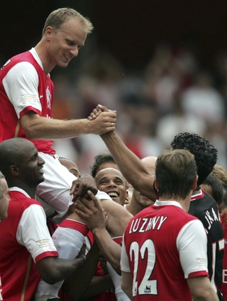 dennis-bergkamp