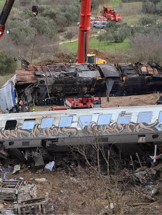 Τέμπη τρένο