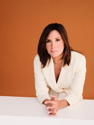 Η Νίκη Λυμπεράκη στο Reader.gr