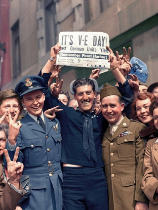 1945