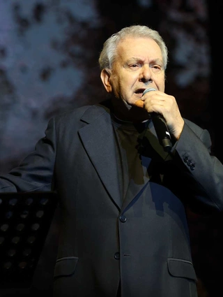 manolis mitsias 