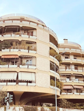 Οι στρογγυλές πολυκατοικίες της Κηφισιάς