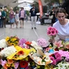 Λουλούδια στον τόπο της επίθεσης στο Σίδνεϊ