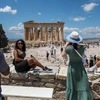 Τουρίστες στην Ακρόπολη