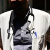 Γιατρός σε νοσοκομείο