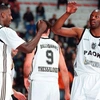 Τσαρλς Σάκλφορντ (#14) και Κόνραντ ΜακΡέι (#13)
