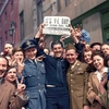 1945
