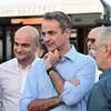 Ο Μητσοτάκης στο αμαξοστάσιο της ΟΣΥ
