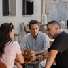 Δύο Μαύρα Πουκάμισα