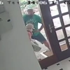 Η στιγμή της επίθεσης στο Παλαιό Φάληρο