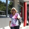 Η Ρένα Δούρου στην Κουμουνδούρου