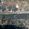 Η εικόνα στην παραλία Πρέβελη μετά τη μεγάλη φωτιά