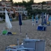 Ο Δήμος Πολυγύρου ξήλωσε μόνιμες ομπρέλες
