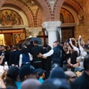 Αγρυπνία για τον Γιώργο Μαζωνάκη