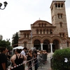 ΛΑΙΚΗ ΑΓΡΥΠΝΙΑ ΓΙΑ ΤΗ ΣΟΡΟ ΤΟΥ ΤΡΑΓΟΥΔΙΣΤΗ ΓΙΩΡΓΟΥ ΜΑΖΩΝΑΚΗ