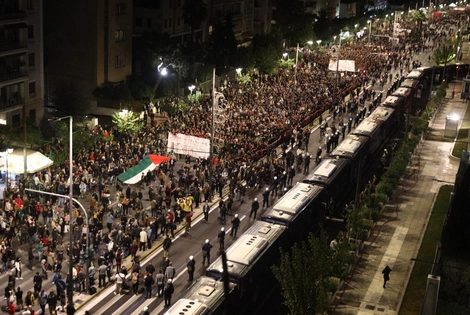Πανοραμική εικόνα από την πορεία για το Πολυτεχνείο