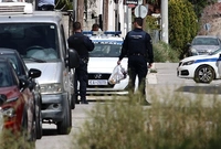 Πώς έγινε η επίθεση του 51χρονου με το κατσαβίδι μέσα στο ΑΤ Κορωπίου 