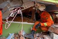 Βιβλική καταστροφή στη Μιανμάρ: Στους 1.600 οι νεκροί - Σβήνουν οι ελπίδες για τους εγκλωβισμένους