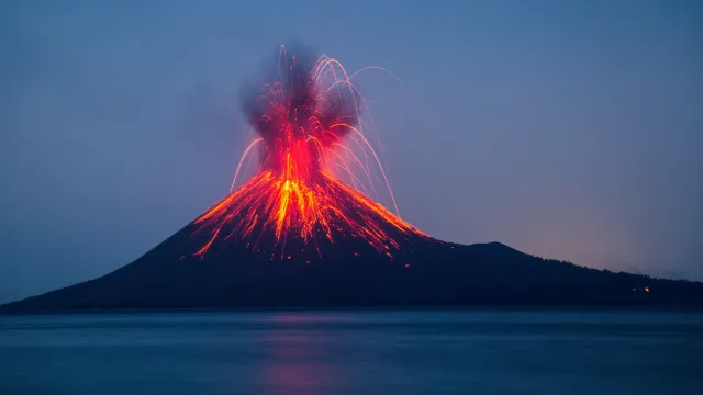 Πού βρίσκεται το ηφαίστειο που ξεχειλίζει χρυσό - Εκτοξεύει χιλιάδες «ευρώ»  καθημερινά