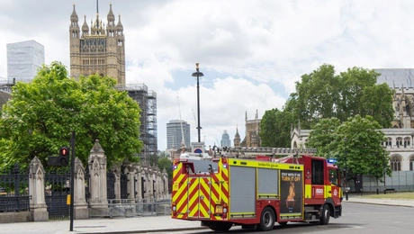 Pyrosvestiki - Londino