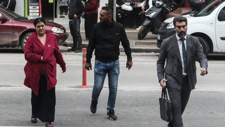 dikigoros-mana-pateras-roma