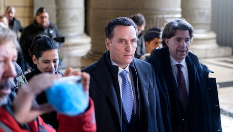 mixalis-dimitrakopoylos-vrykselles-kaili