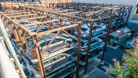 robotiko-parking-nea-yorki