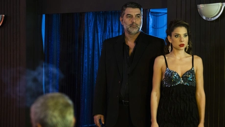 stratis-zeta-ayth-i-nyhta-menei