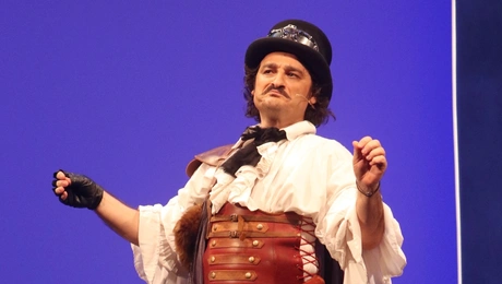 vasilis-xaralampopoulos-o-koureas-tis-sevillis