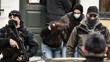 kypseli - dolofonia andrea