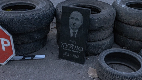 oykrania-polemos-putin-hitler