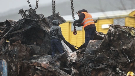 tempi-sygkroysi trenon