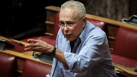 Κώστας Ζουράρις