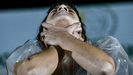 emfyli via endooikogeneiaki