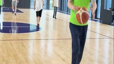 Ο Ερντογάν παίζει μπάσκετ