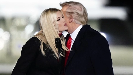 ntonalnt tramp - ivanka tramp