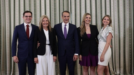 oikogeneia-mitsotaki