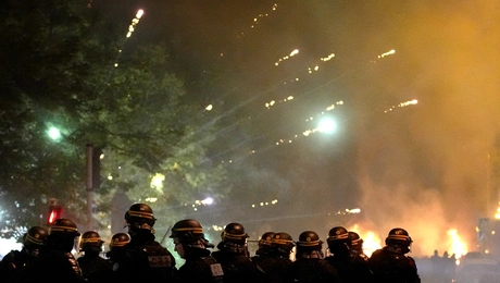 Επεισόδια στο Παρίσι μετά τη δολοφονία 17χρονου από αστυνομικό