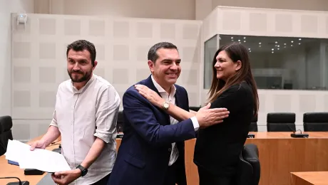 tsipras - paraitisi sto zappeio