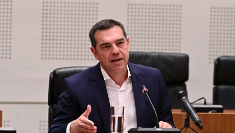 tsipras - paraitisi