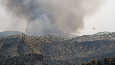 Φωτιά τώρα στη Ρόδο
