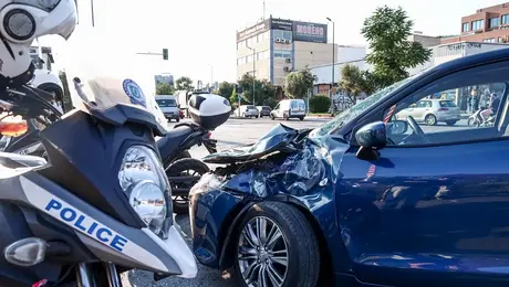 iera odos - treno me aytokinito